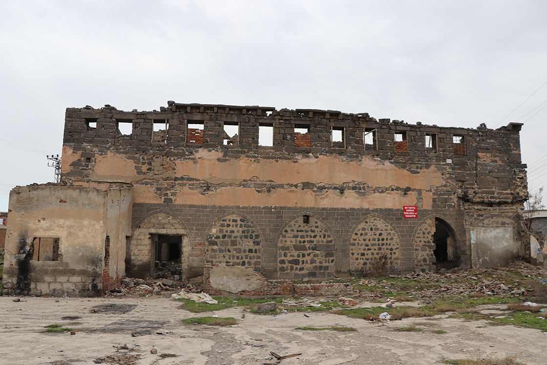 Diyarbakır Surp Sarkis Kilisesi restore ediliyor